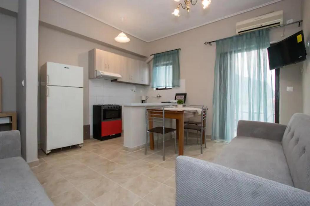 Vasileiou Apartments Kamena Vourla Exterior photo